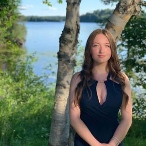 Meet your Posher, Mya